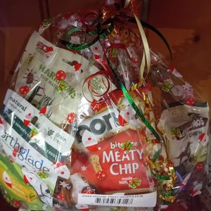 Gibb Xmas Maxi Doggie Treat Hamper