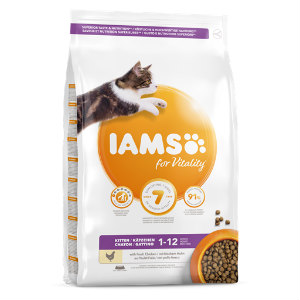 bag of iams kitten food